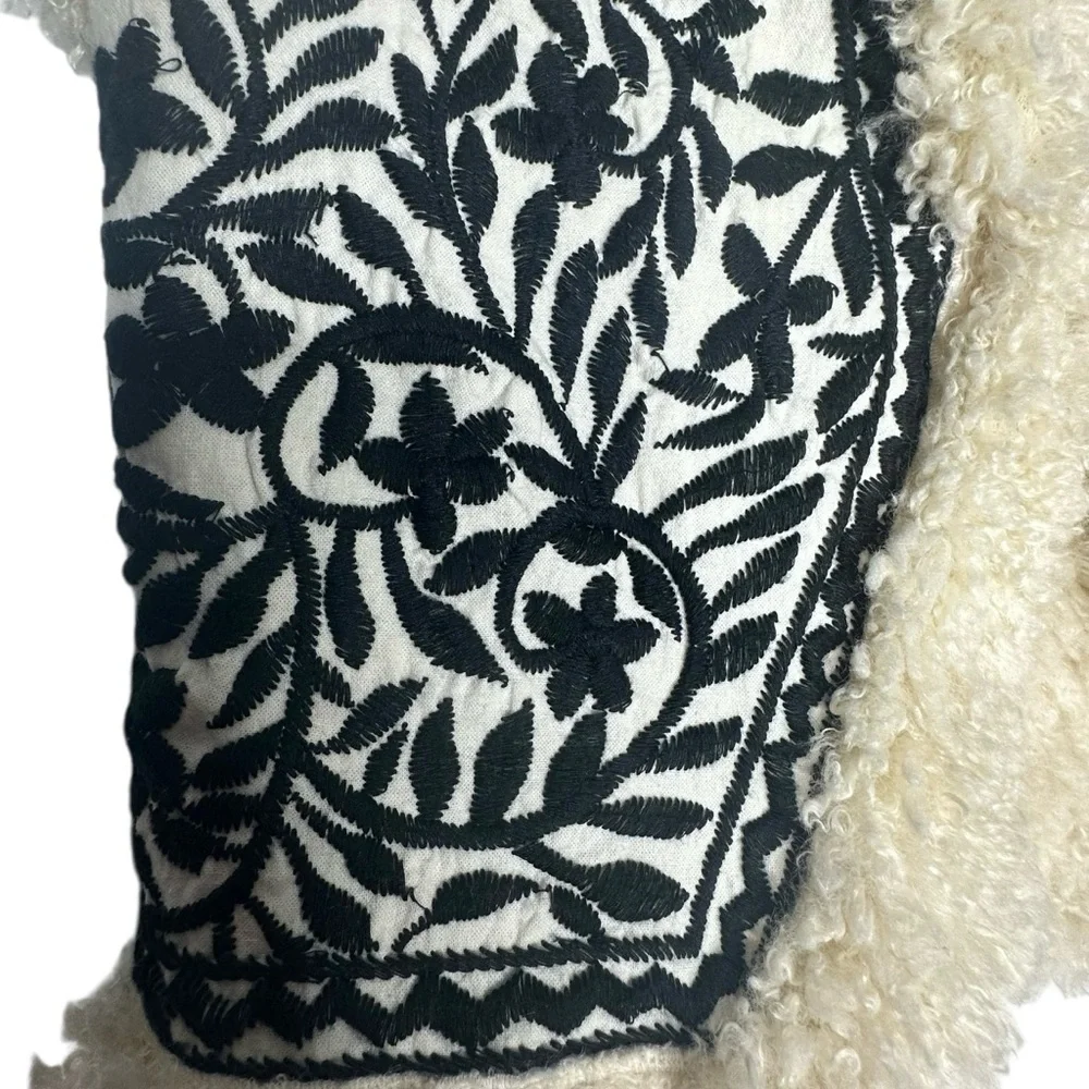 NWT FP One Noelle Sherpa Vest in ivory/black xs